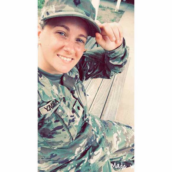 Meet your Posher, Ariel - Picture 1 of 1